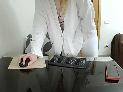 Adelyxveex online show from 12/05/25, 12:41