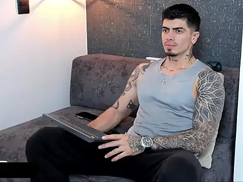 Snapshot of _mrcock__ chatting on 02/27/26, 10:43 mrcock online show from 02/27/26, 10:43