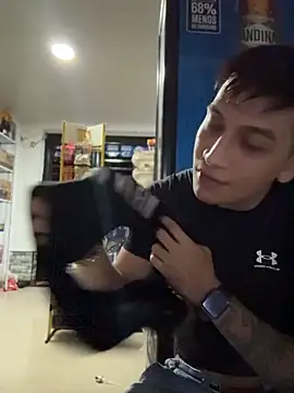 OliverWest04 online show from 04/21/26, 01:42