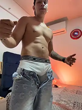 OliverWest04 online show from 04/22/26, 03:13