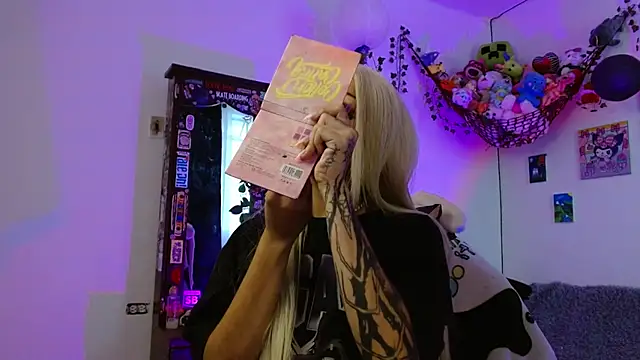 Layla quinn online show from 01/13/26, 08:25