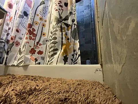 xxxenzo1 online show from 02/23/25, 07:38