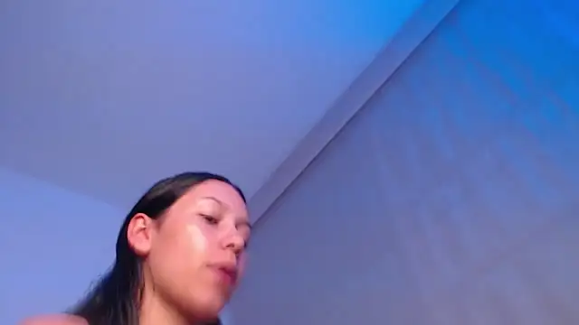 Noah and kim69 online show from 12/20/25, 03:24