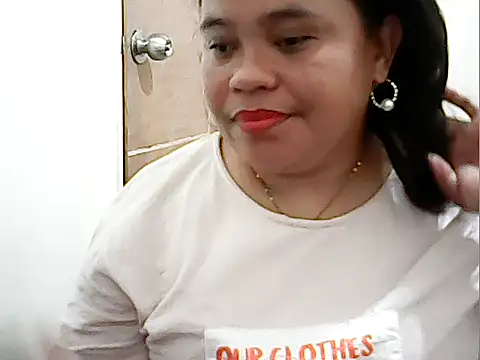 Snapshot of cutechubby chatting on 04/26/26, 09:18 cutechubby online show from 04/26/26, 09:18