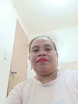Snapshot of cutechubby chatting on 05/30/26, 11:40 cutechubby online show from 05/30/26, 11:40