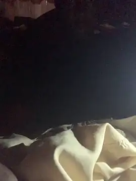 Snapshot of Azert2202 chatting on 12/03/25, 11:52 Azert2202 online show from 12/03/25, 11:52