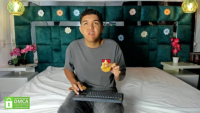  bonnyandclyde online show from 01/08/26, 11:56