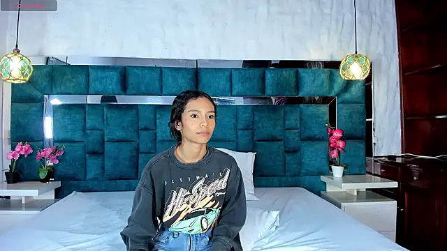  bonnyandclyde online show from 02/26/26, 01:32