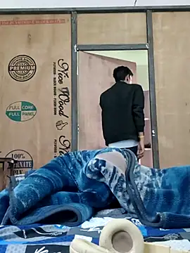 handsome boy07 online show from 12/04/25, 04:22