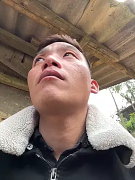 sanu551 online show from 12/20/25, 04:08