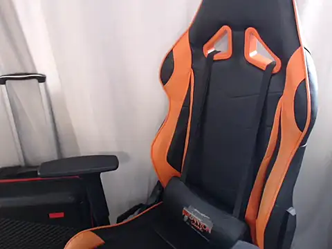 MissButterfly69 online show from 12/05/25, 11:52