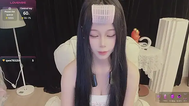 Snapshot of -Annababy chatting on 06/20/26, 02:09 -Annababy online show from 06/20/26, 02:09
