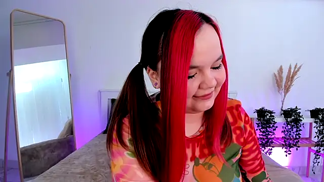 Snapshot of Rose_Luvv chatting on 05/10/26, 06:40 Rose Luvv online show from 05/10/26, 06:40