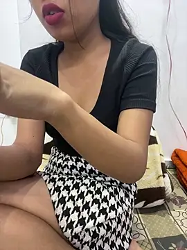 Triptii 0 online show from 12/14/25, 07:18