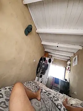 Snapshot of Alvarezz0202 chatting on 02/16/26, 12:23 Alvarezz0202 online show from 02/16/26, 12:23