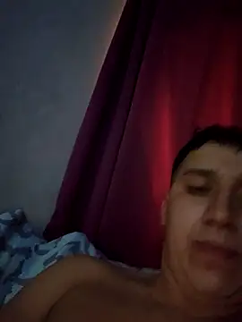 Alvarezz0202 online show from 04/24/26, 08:33