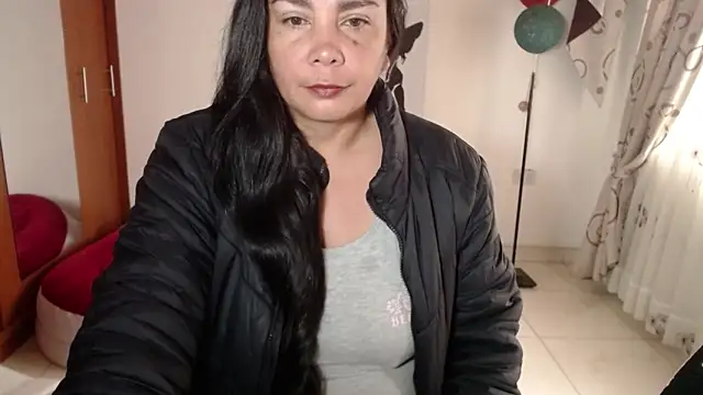 vivian-milf online show from 01/06/26, 12:20