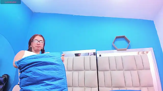 melany love0 online show from 03/29/26, 12:54