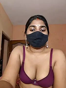 Snapshot of adite20 chatting on 11/30/25, 06:34 adite20 online show from 11/30/25, 06:34