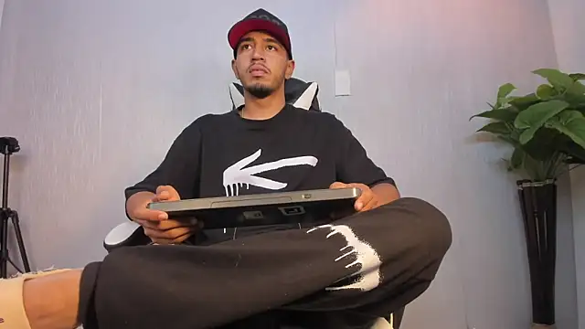 Brand Collins online show from 01/06/26, 08:01