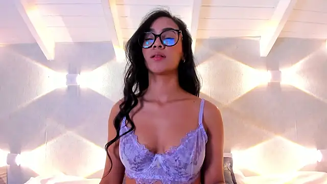 Klohewilliams  online show from 01/05/26, 05:27