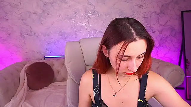 RoxieRay online show from 12/19/25, 03:52