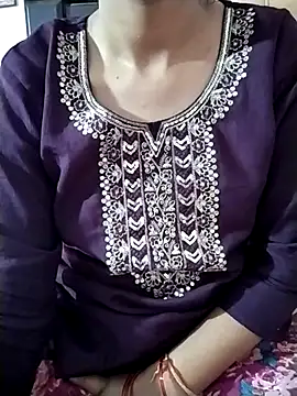 RASHMI SHARMA9 online show from 04/07/26, 05:19