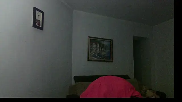 Kelly Flurr online show from 12/21/25, 03:19