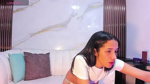 Liaa walker online show from 12/03/25, 12:25