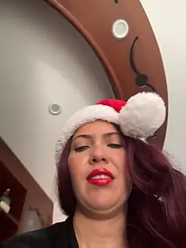 IsaSantoDomingo online show from 12/22/25, 01:52