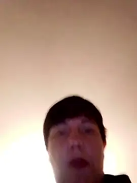 Snapshot of LusiaD chatting on 11/29/25, 02:09 LusiaD online show from 11/29/25, 02:09