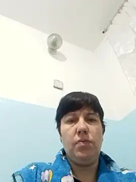 Snapshot of LusiaD chatting on 12/20/25, 11:12 LusiaD online show from 12/20/25, 11:12