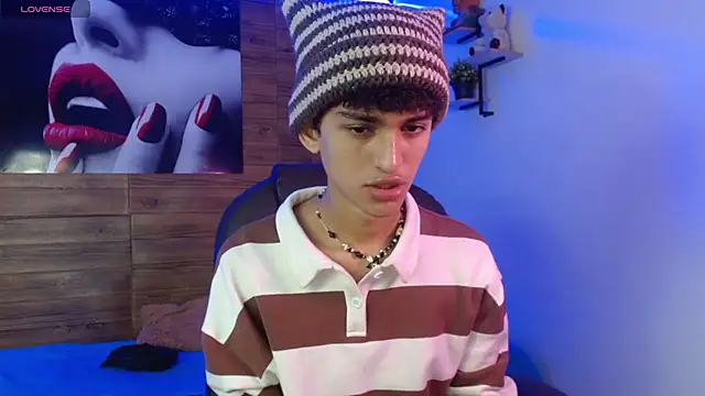 Michaelkoiv online show from 11/28/25, 12:19