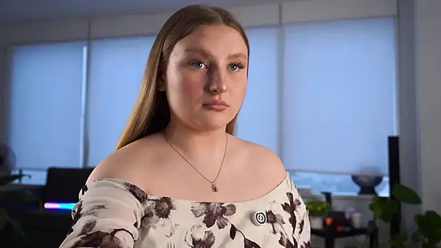 Snapshot of RemediosStrekas chatting on 12/03/25, 05:15 RemediosStrekas online show from 12/03/25, 05:15