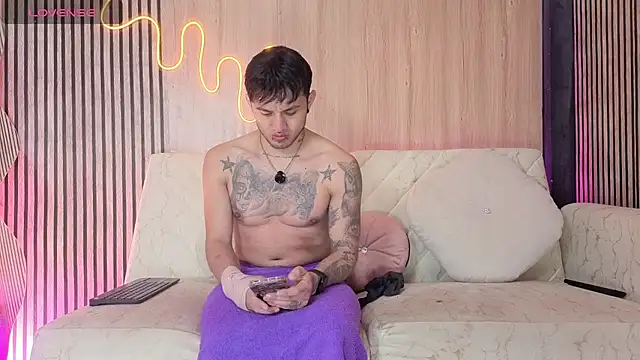 kingbrakly online show from 12/02/25, 03:23