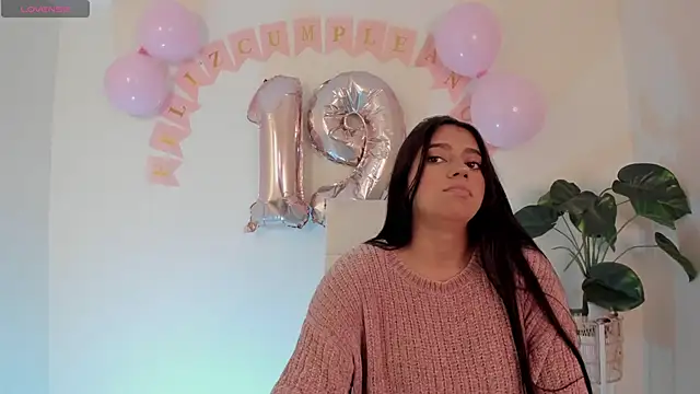 luna cute   online show from 02/23/26, 07:55