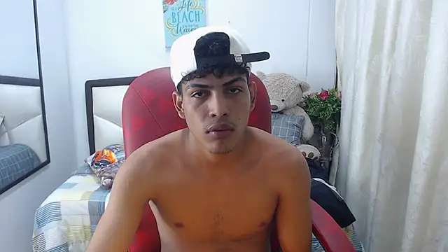 Snapshot of Luka_Moretti chatting on 11/30/25, 11:36 Luka Moretti online show from 11/30/25, 11:36