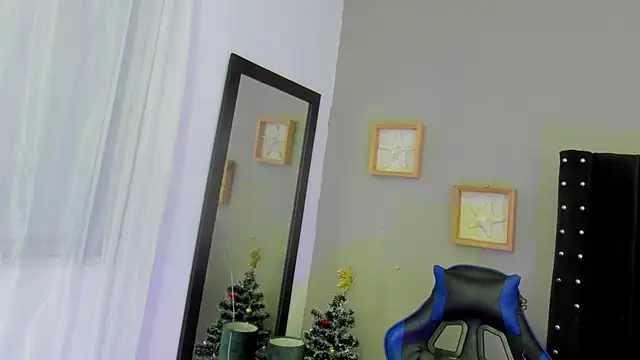 Bryan robayo5 online show from 12/20/25, 11:28