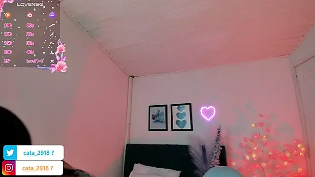 megan rosse11 online show from 12/01/25, 12:21