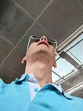 Snapshot of Fuegosutil chatting on 11/29/25, 03:48 Fuegosutil online show from 11/29/25, 03:48