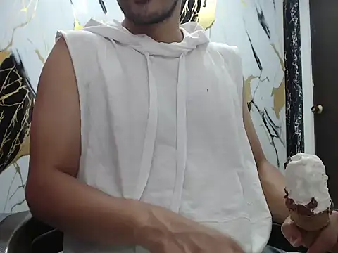 simonm667 online show from 04/03/26, 07:01