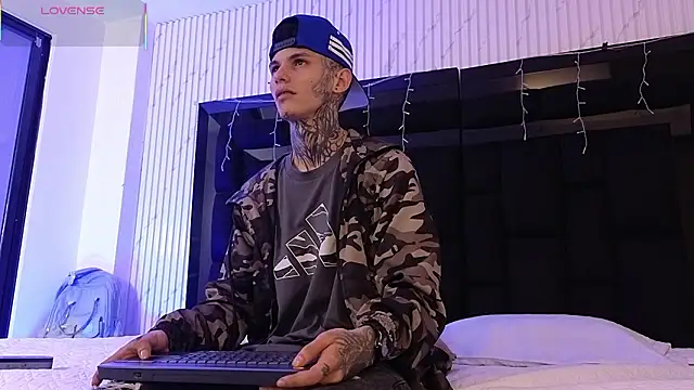 Paulo 527 online show from 02/25/26, 05:28