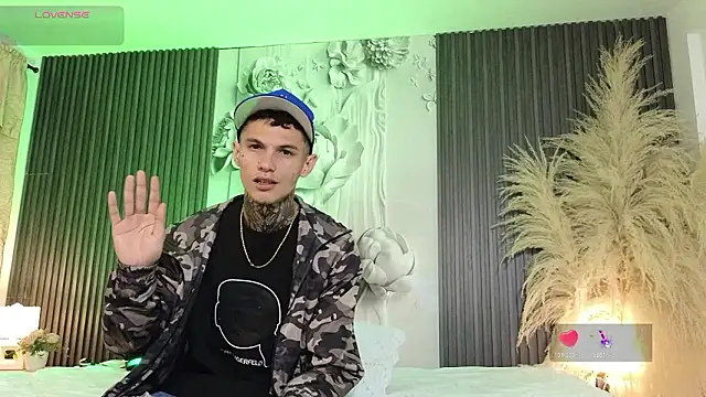 Paulo 527 online show from 03/12/26, 12:22