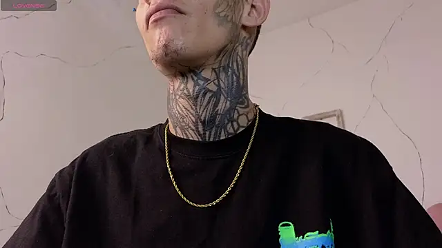 Paulo 527 online show from 04/23/26, 11:07