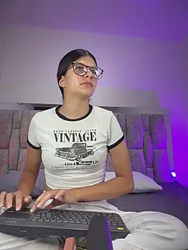 ZafiraNavarro online show from 05/09/26, 07:19
