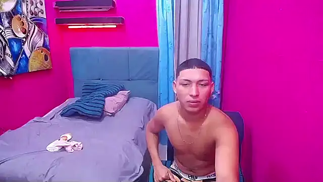 twinks fuck online show from 12/17/25, 10:16