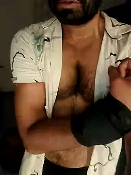 Snapshot of Amit22122 chatting on 06/24/26, 03:49 Amit22122 online show from 06/24/26, 03:49