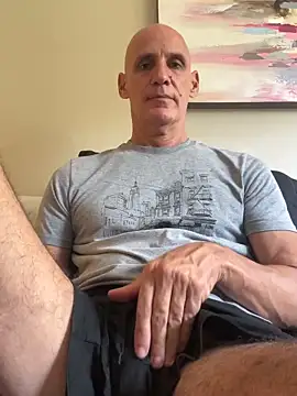 Elosoo online show from 04/22/26, 02:51