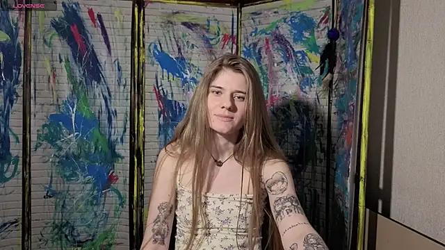 Adell Love online show from 04/16/26, 09:39