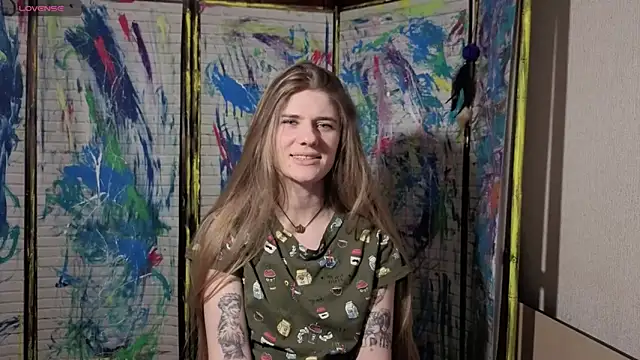 Adell Love online show from 04/17/26, 07:39